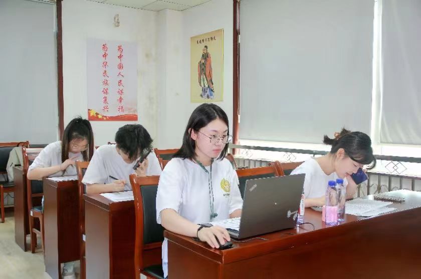 青島農(nóng)業(yè)大學(xué)螢火志愿服務(wù)團(tuán)：志愿之行，不負(fù)青春