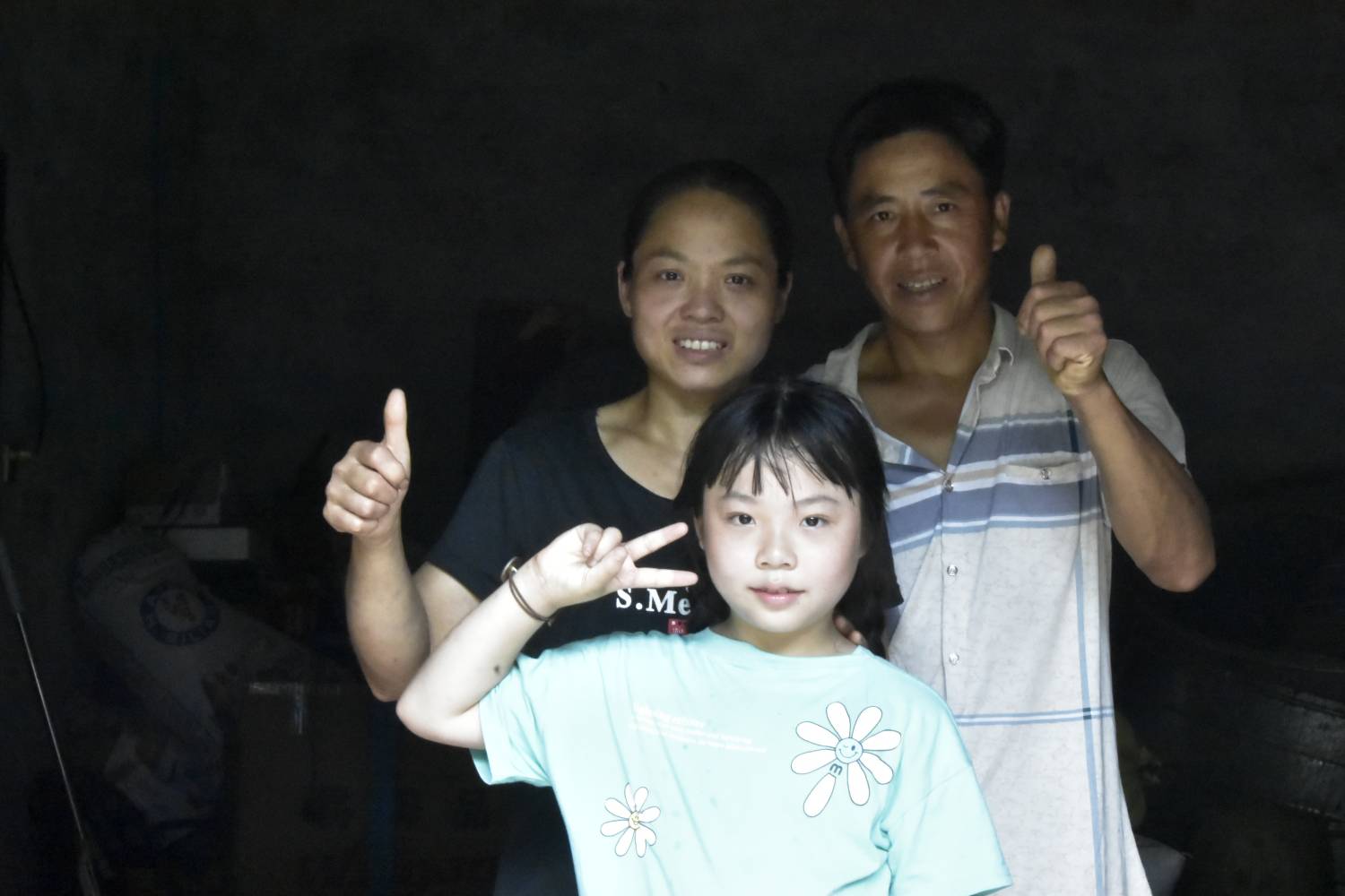 振興鄉(xiāng)村志愿行，福到家門暖人心
