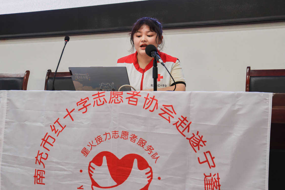 川北醫(yī)學(xué)子三下鄉(xiāng)：十萬火急救生命，社會(huì)呵護(hù)暖人心